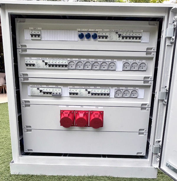 לוח חשמל לארועים בהתקנת קבע