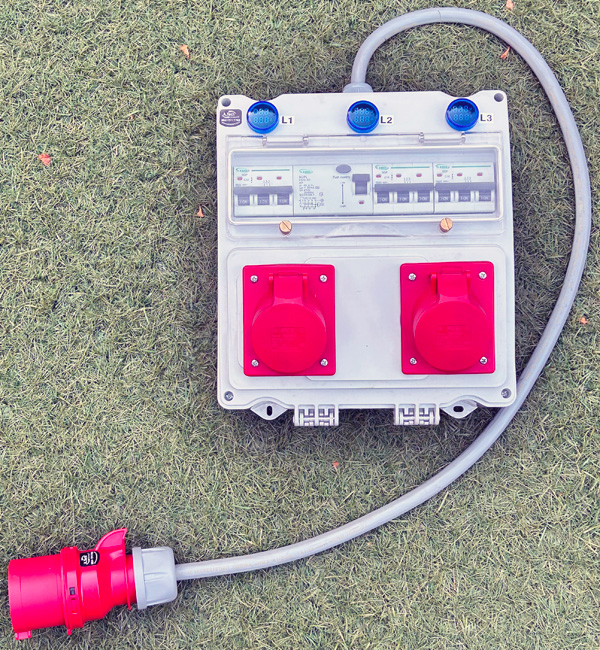 לוח פיצול 32 אמפר עם הגנות מלאות