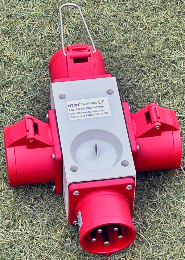 מפצל תלת פאזי יצוק 3 סנפים עם תליה